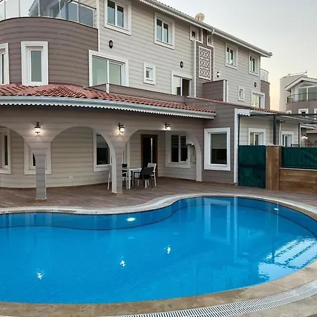 Bluehomes Grand *
