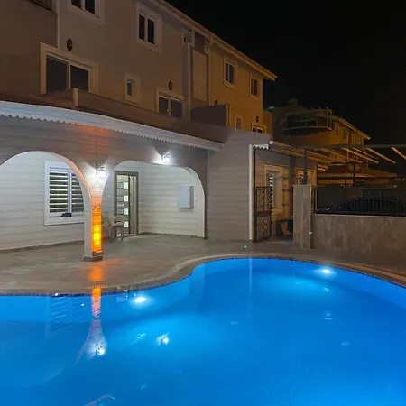 Villa Bluehomes Grand